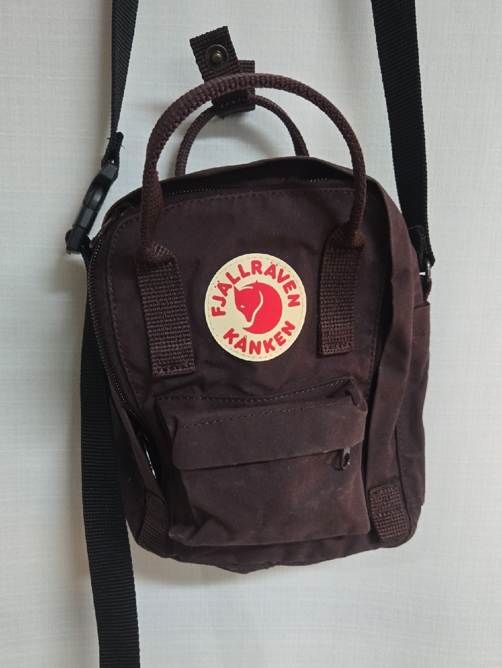Kånken Mini Crossbody Bag - Dark Brown NWOT